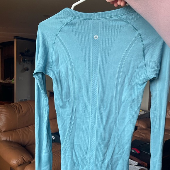 lululemon athletica Tops - Lululemon swift stride long sleeve
